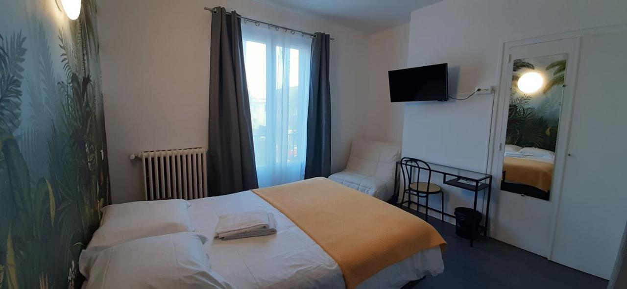 Hotel La Belle Etoile Saint-Nazaire  Bagian luar foto