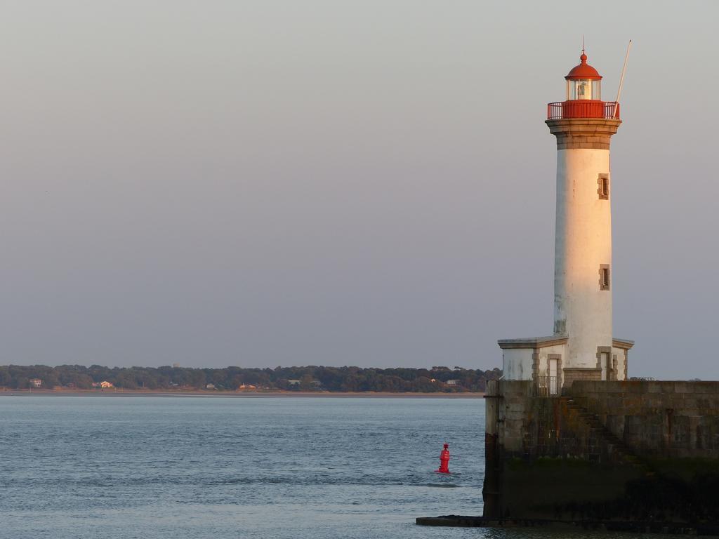 Hotel La Belle Etoile Saint-Nazaire  Bagian luar foto