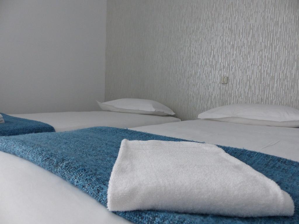Hotel La Belle Etoile Saint-Nazaire  Bagian luar foto