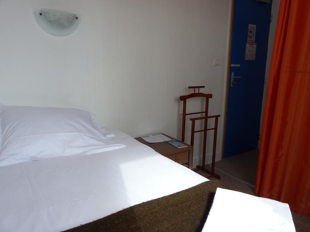 Hotel La Belle Etoile Saint-Nazaire  Bagian luar foto