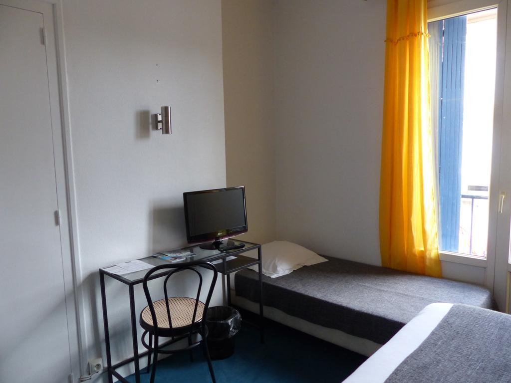 Hotel La Belle Etoile Saint-Nazaire  Bagian luar foto