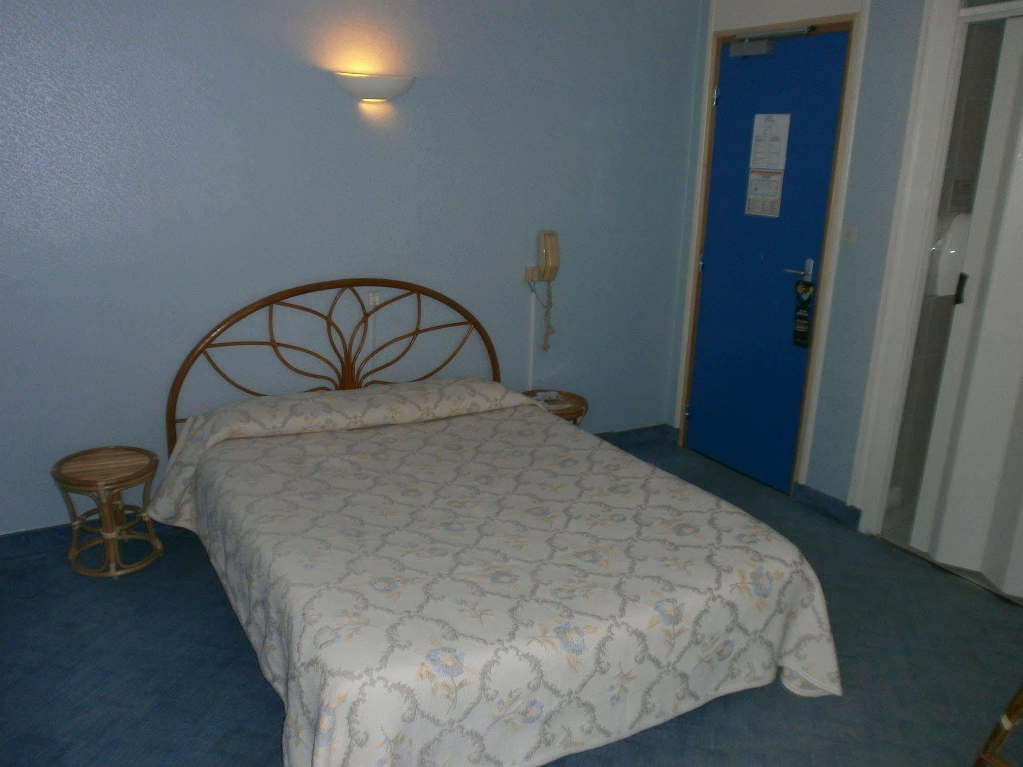 Hotel La Belle Etoile Saint-Nazaire  Bagian luar foto